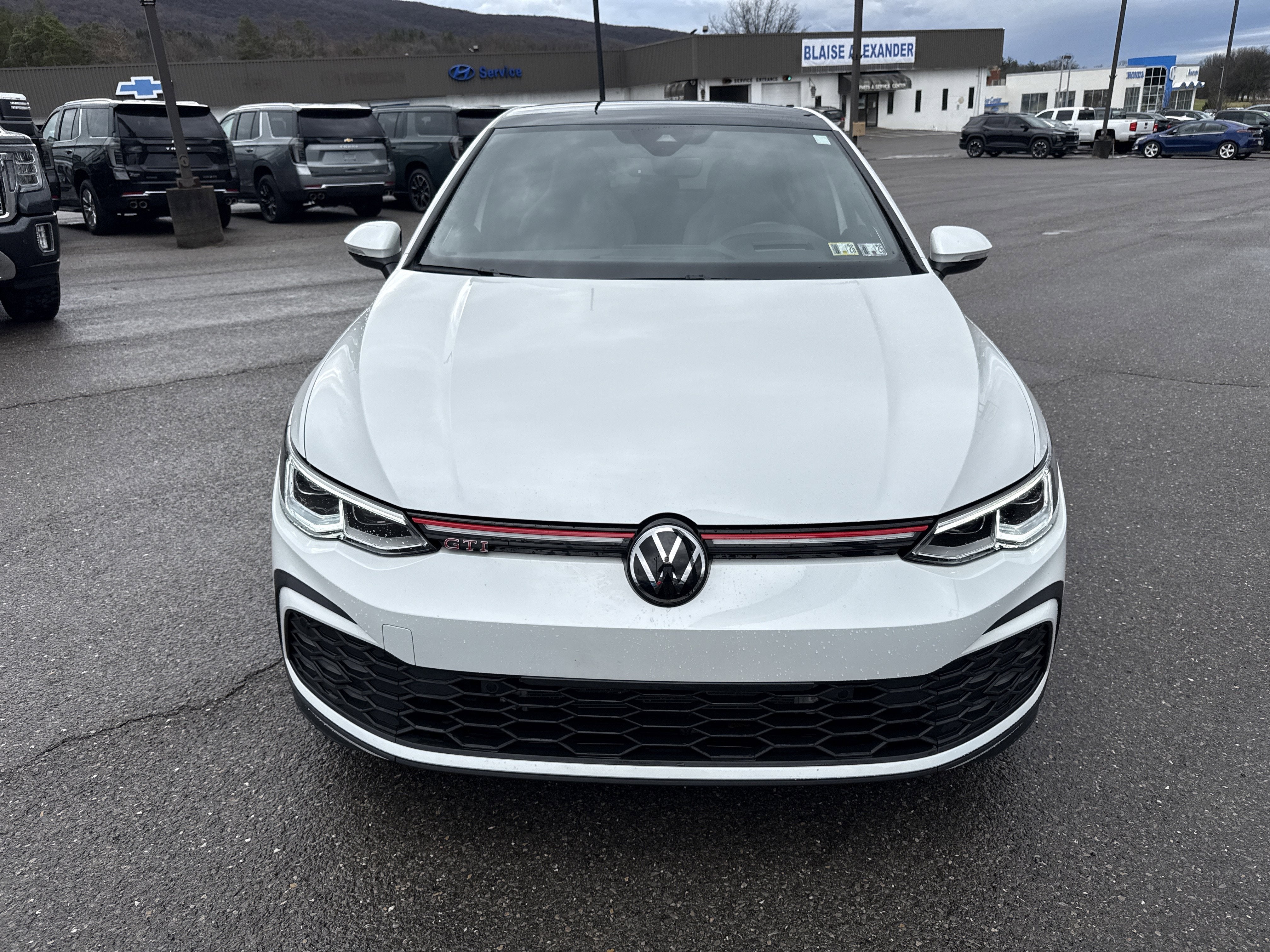 2023 Volkswagen Golf GTI Autobahn