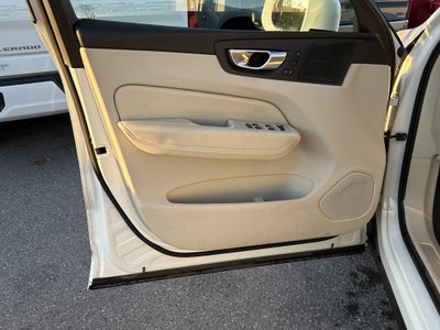 2021 Volvo XC60 Inscription