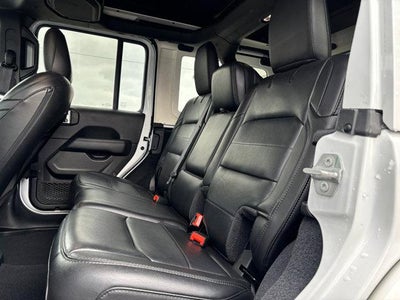 2022 Jeep Wrangler Unlimited Sahara Altitude 4x4