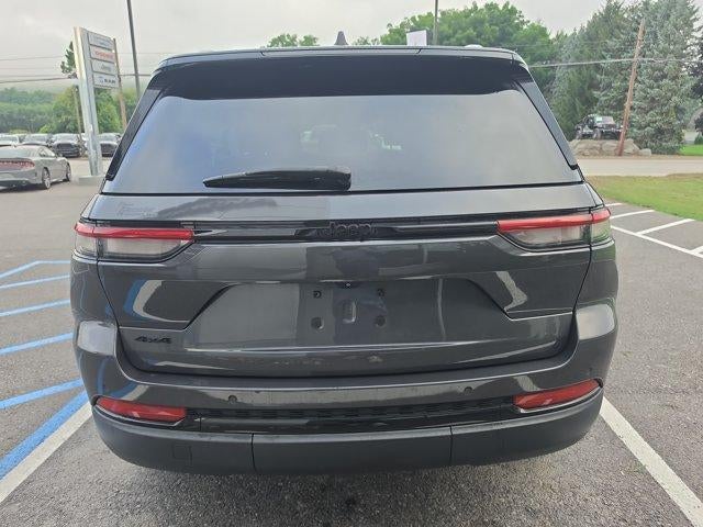2022 Jeep Grand Cherokee Altitude 4x4