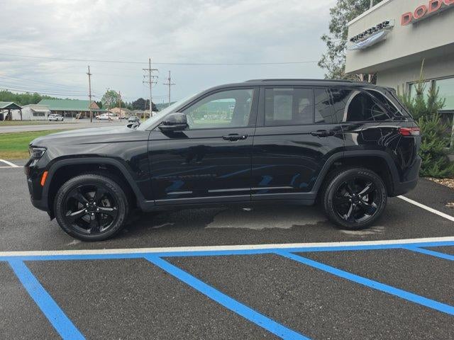2023 Jeep Grand Cherokee Altitude 4x4