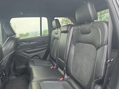 2025 Jeep Grand Cherokee Altitude 4x4