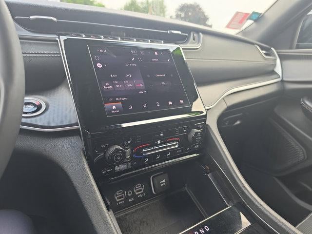 2025 Jeep Grand Cherokee Altitude 4x4