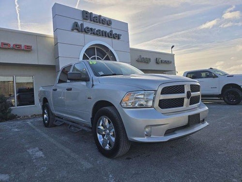 2019 RAM 1500 Classic Express 4x4 Crew Cab 5'7" Box
