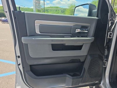 2017 RAM 1500 Lone Star 4x4 Crew Cab 5'7" Box