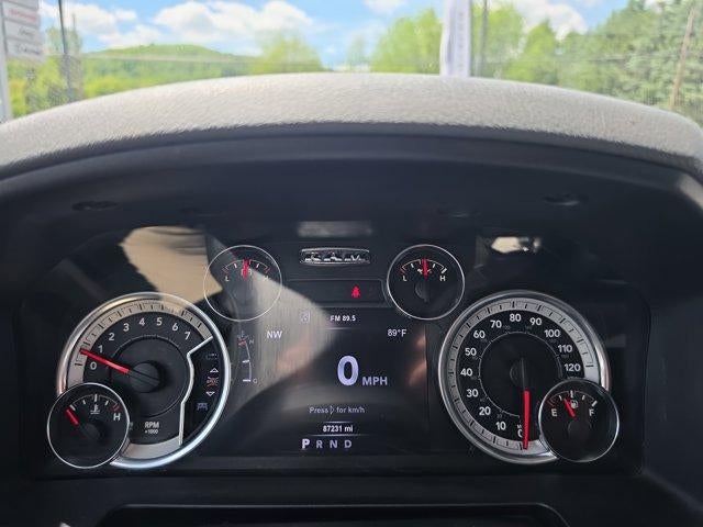 2017 RAM 1500 Lone Star 4x4 Crew Cab 5'7" Box