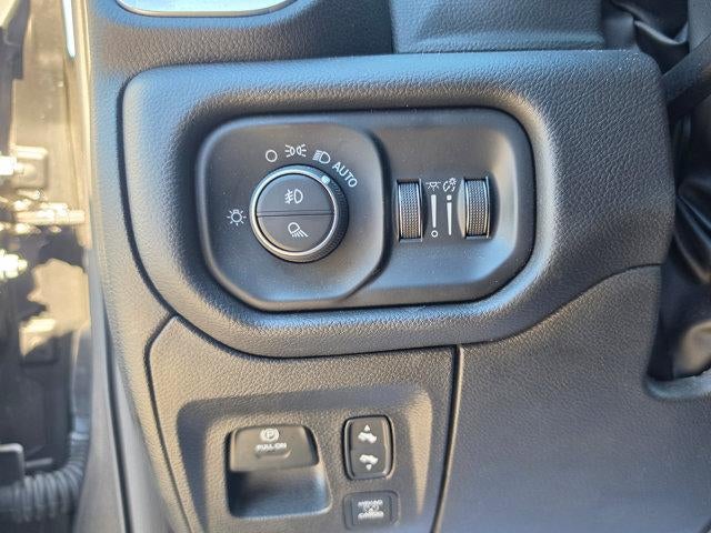 2025 RAM 1500 Big Horn 4x4 Quad Cab 6'4" Box