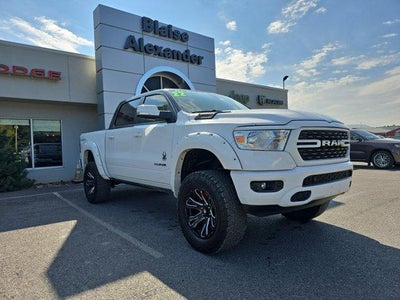 2022 RAM 1500 Big Horn 4x4 Crew Cab 5'7" Box
