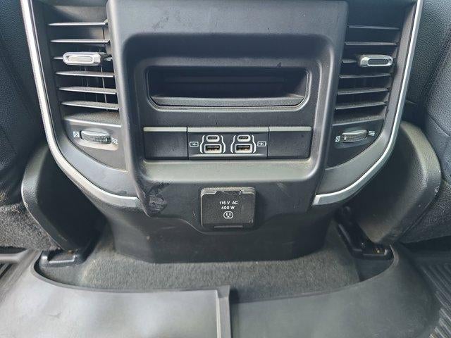 2022 RAM 1500 Big Horn 4x4 Crew Cab 5'7" Box