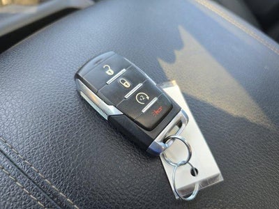 2022 RAM 1500 Big Horn 4x4 Crew Cab 5'7" Box