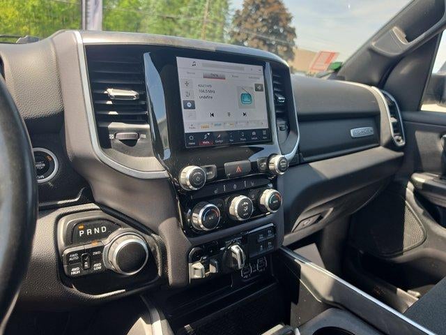 2022 RAM 1500 Big Horn 4x4 Crew Cab 6'4" Box