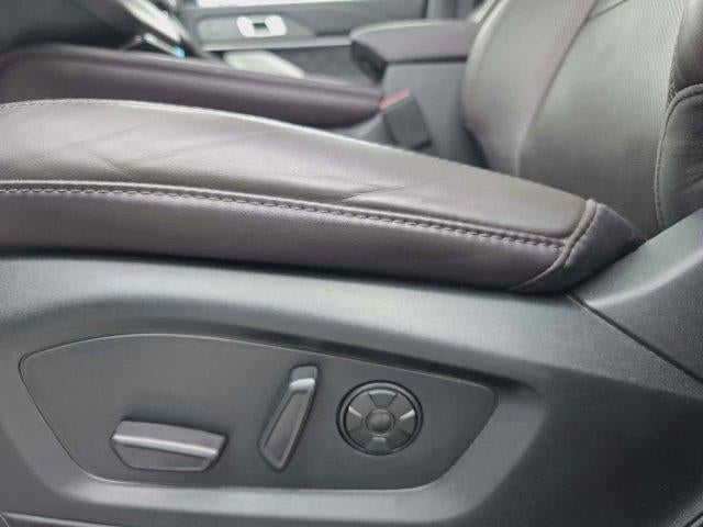 2025 Ford Explorer Platinum 4WD