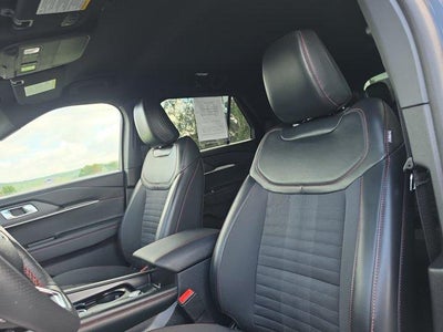 2025 Ford Explorer ST-Line 4WD