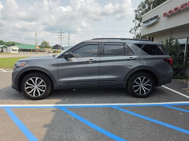2026 Ford Explorer ST-Line 4WD