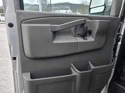 2020 Chevrolet Express Passenger 3500 Extended Wheelbase Rear-Wheel Drive 1LS