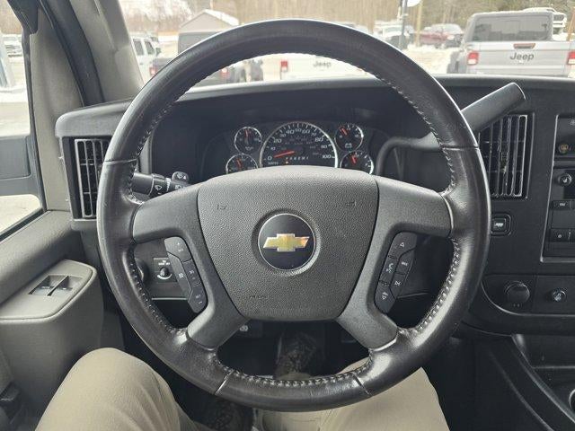 2020 Chevrolet Express Passenger 3500 Extended Wheelbase Rear-Wheel Drive 1LS