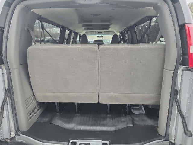 2020 Chevrolet Express Passenger 3500 Extended Wheelbase Rear-Wheel Drive 1LS