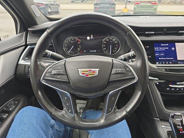 2022 Cadillac XT5 AWD 4dr Premium Luxury