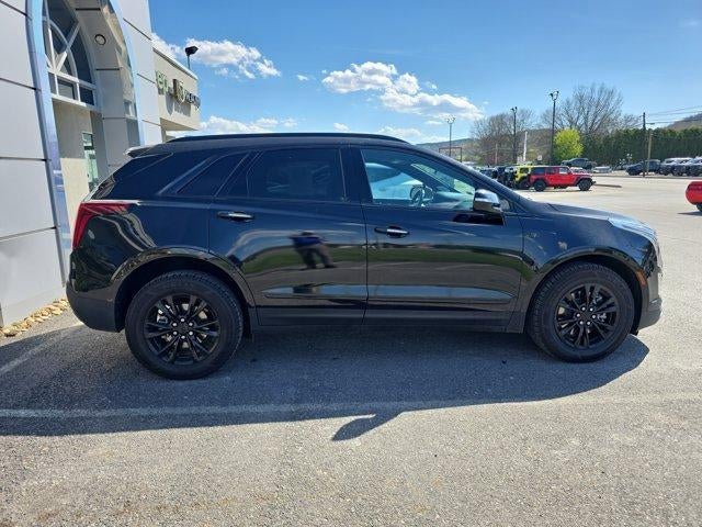 2022 Cadillac XT5 AWD 4dr Premium Luxury