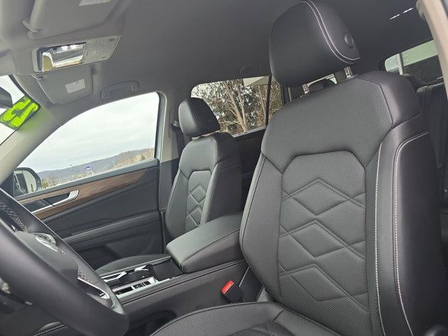 2025 Volkswagen Atlas 2.0T SE w/Technology 4MOTION