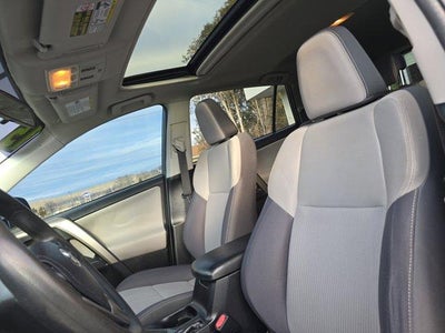 2015 Toyota RAV4 AWD 4dr XLE (Natl)