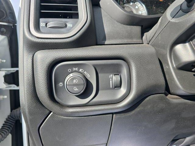 2024 RAM 3500 Tradesman 4x4 Reg Cab 8' Box