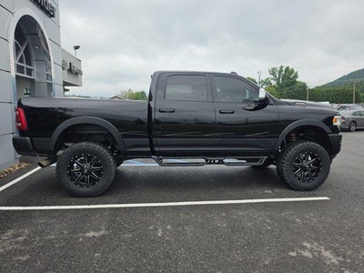 2022 RAM 3500 Laramie 4x4 Crew Cab 6'4" Box