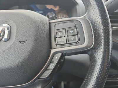 2022 RAM 3500 Tradesman 4x4 Crew Cab 8' Box