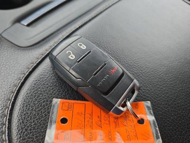 2022 RAM 3500 Tradesman 4x4 Crew Cab 8' Box