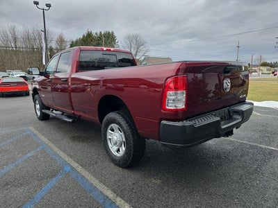 2022 RAM 3500 Tradesman 4x4 Crew Cab 8' Box