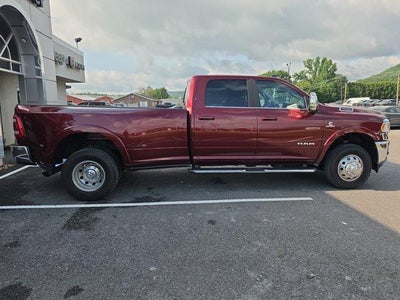 2024 RAM 3500 Longhorn 4x4 Crew Cab 8' Box