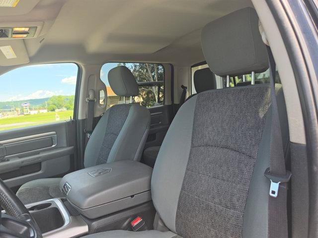 2017 RAM 1500 Big Horn 4x4 Crew Cab 5'7" Box