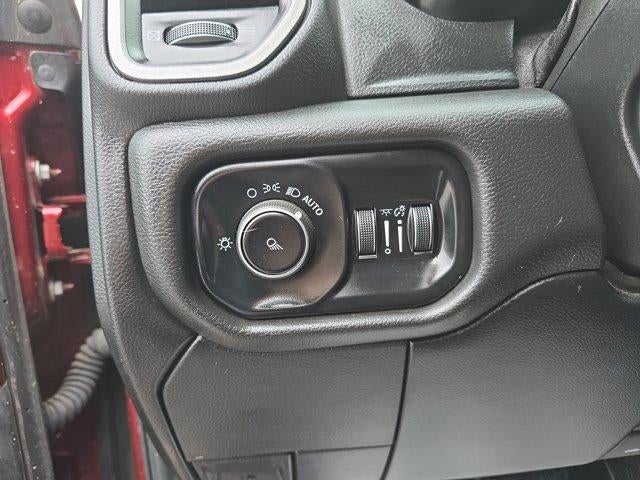 2020 RAM 2500 Tradesman 4x4 Crew Cab 6'4" Box