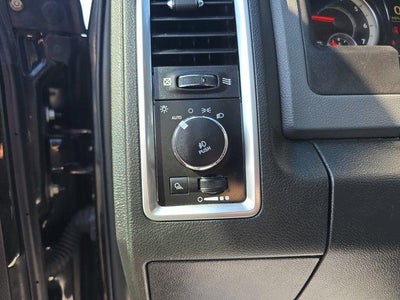 2017 RAM 2500 SLT 4x4 Crew Cab 6'4" Box