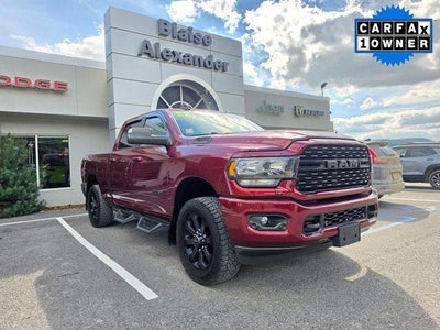 2022 RAM 2500 Big Horn 4x4 Crew Cab 6'4" Box