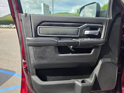 2022 RAM 2500 Big Horn 4x4 Crew Cab 6'4" Box