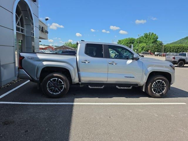 2025 Toyota Tacoma 4WD 4WD TRD Sport Double Cab 5' Bed AT (Natl)