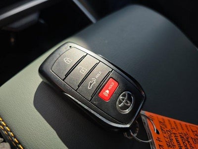 2025 Toyota Tacoma 4WD 4WD Trailhunter Hybrid Double Cab 5' Bed AT (Natl)