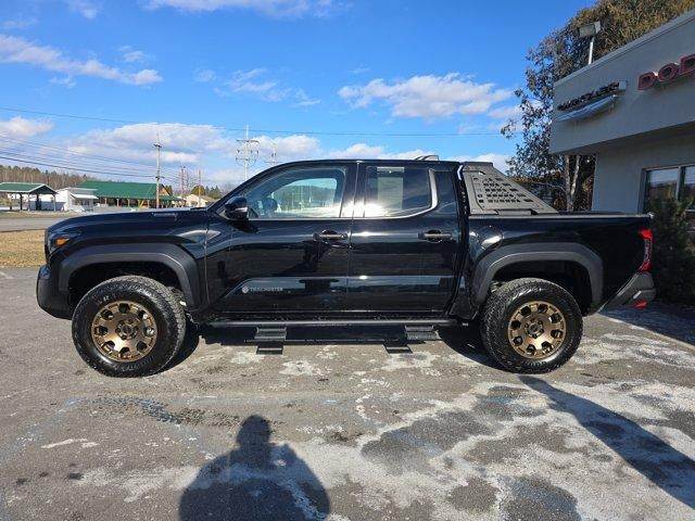2025 Toyota Tacoma 4WD 4WD Trailhunter Hybrid Double Cab 5' Bed AT (Natl)