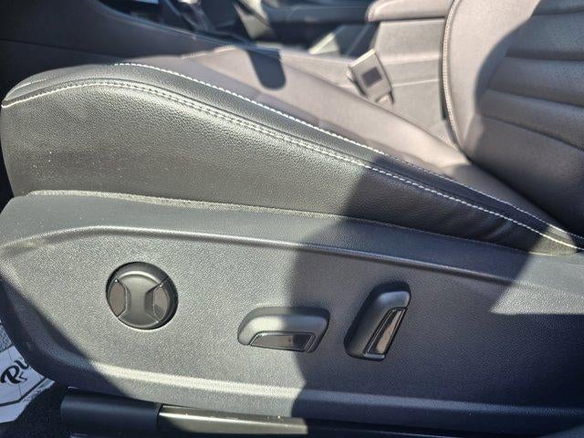 2022 Volkswagen Jetta SE Auto