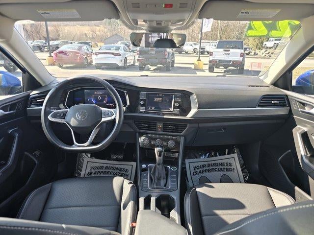 2022 Volkswagen Jetta SE Auto