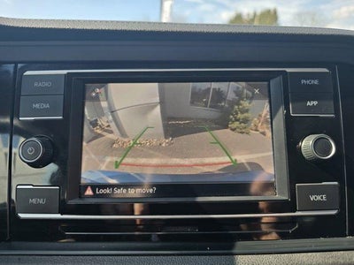 2022 Volkswagen Jetta SE Auto