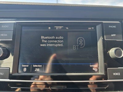 2022 Volkswagen Jetta SE Auto