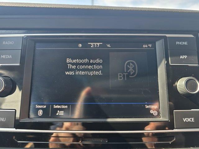 2022 Volkswagen Jetta SE Auto