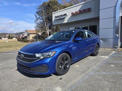 2022 Volkswagen Jetta SE Auto