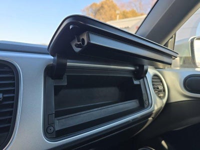 2012 Volkswagen Beetle 2dr Cpe Auto 2.5L PZEV