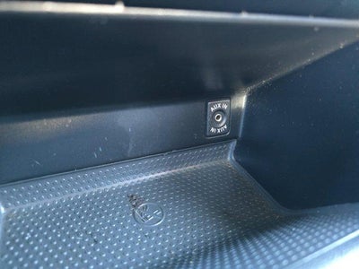 2012 Volkswagen Beetle 2dr Cpe Auto 2.5L PZEV