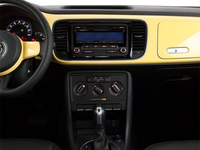 2012 Volkswagen Beetle 2dr Cpe Auto 2.5L PZEV