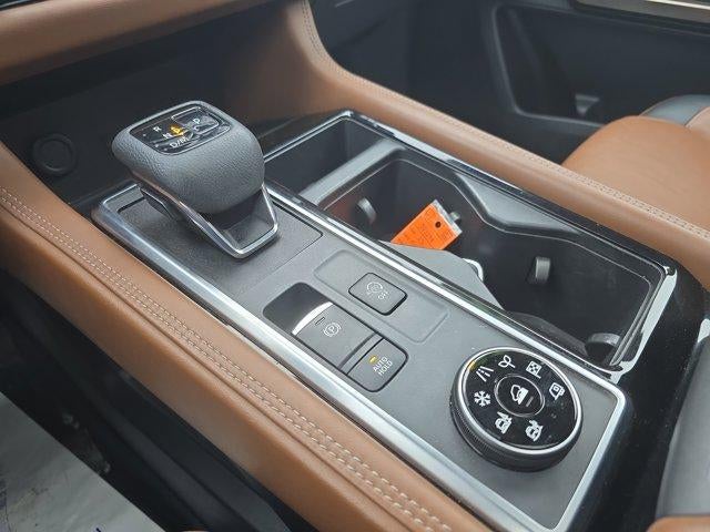 2023 Nissan Pathfinder Platinum 4WD