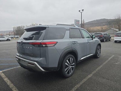 2023 Nissan Pathfinder Platinum 4WD